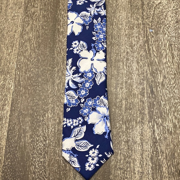 Tommy Hilfiger Tie - Picture 1 of 5